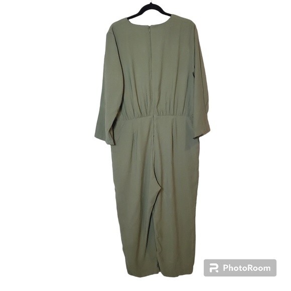 Elizabeth and james olive green soft V-neckline jumpsuit rumper - Picture 4 of 12